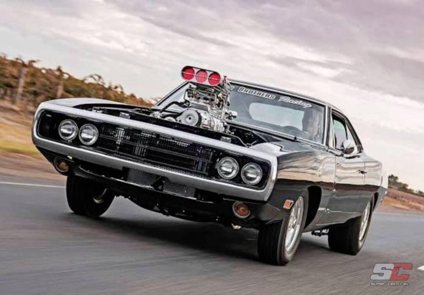 Мустанг Додж Чарджер 1969