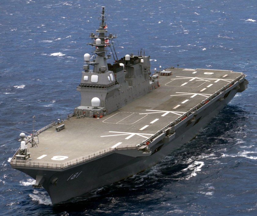 Японский вертолетоносец идзумо