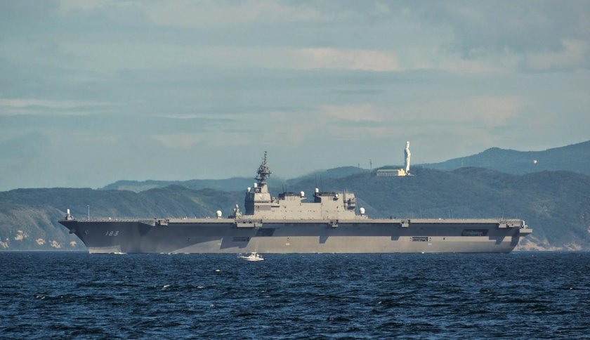 ВМС Японии "Идзумо"