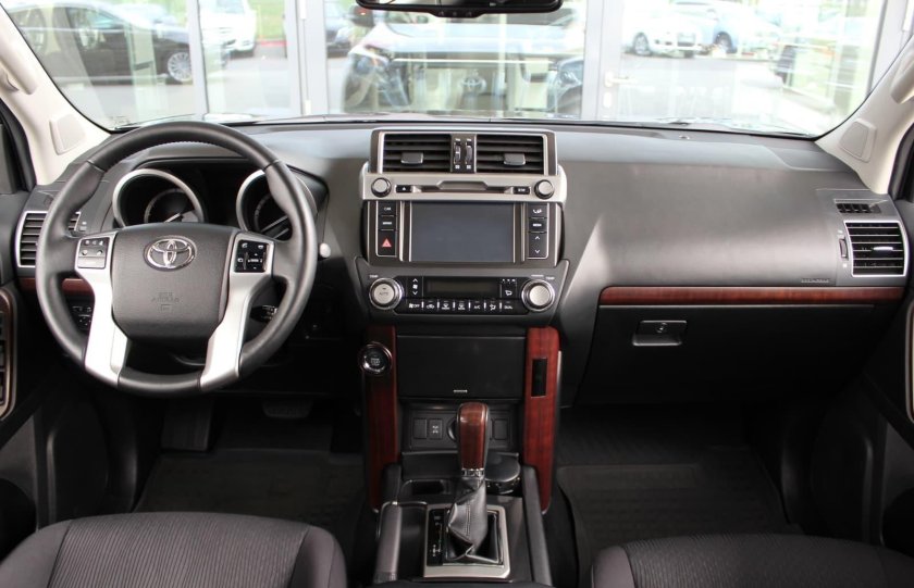 Ленд Крузер Прадо 150 салон