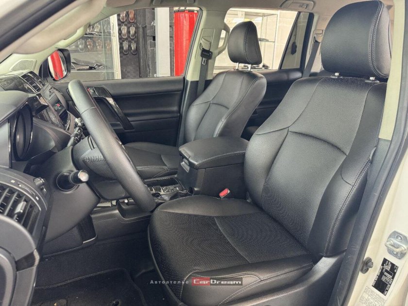 Land cruiser prado 150