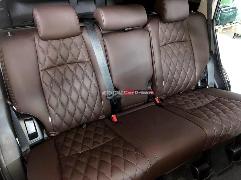 Кожаный салон Прадо 150