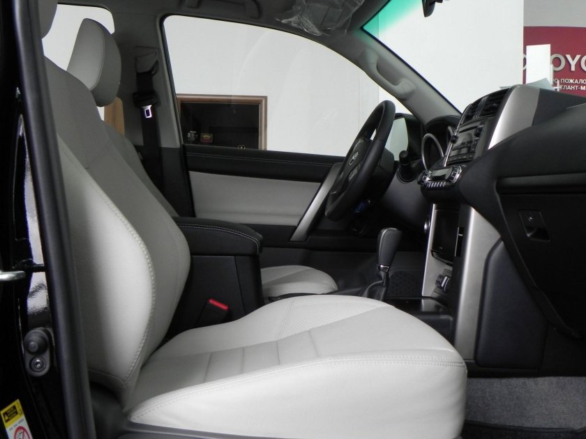 Тойота Прадо 150 салон