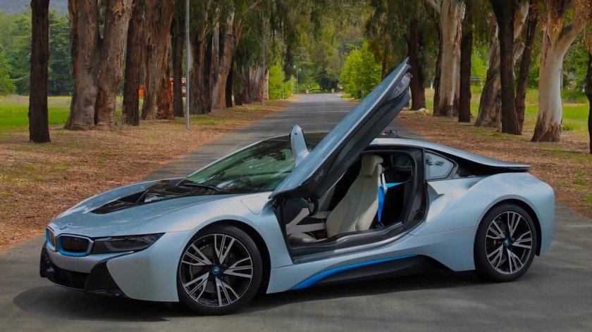 BMW электромобиль i8