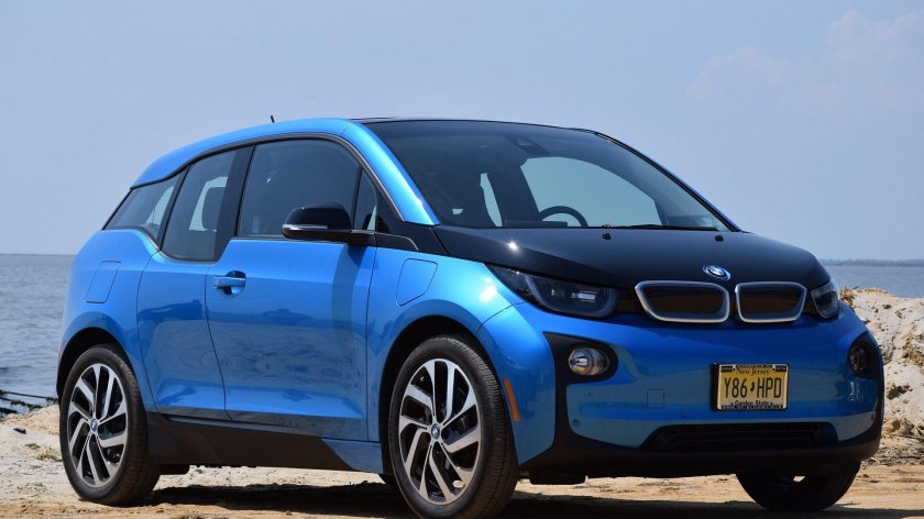 BMW i3 sedan