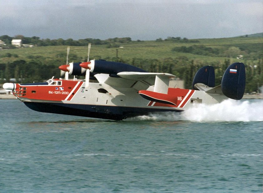 Самолёт амфибия бе-12
