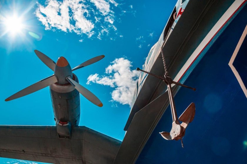 Гидросамолет бе-12