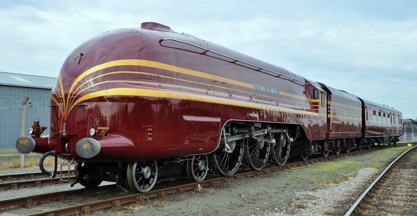 Герцогиня Гамильтон паровоз