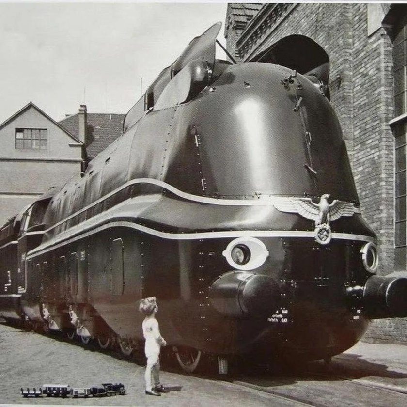 Дойче Рейхсбан паровоз