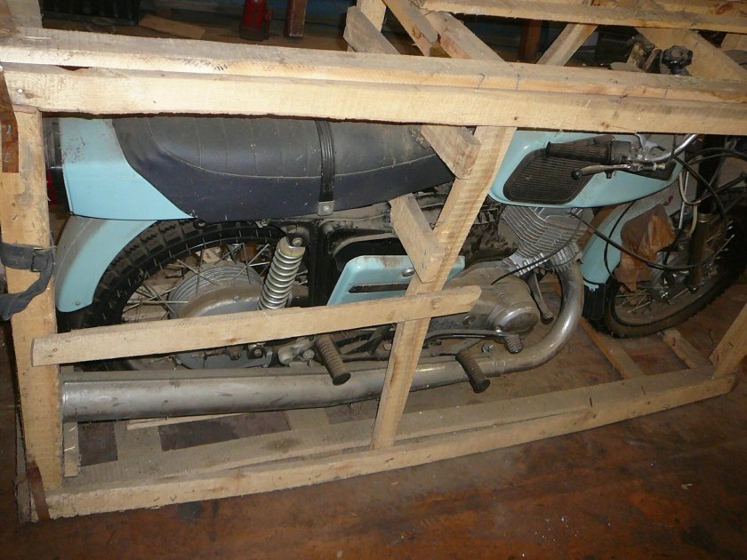 Мотоцикл ИЖ Планета 5