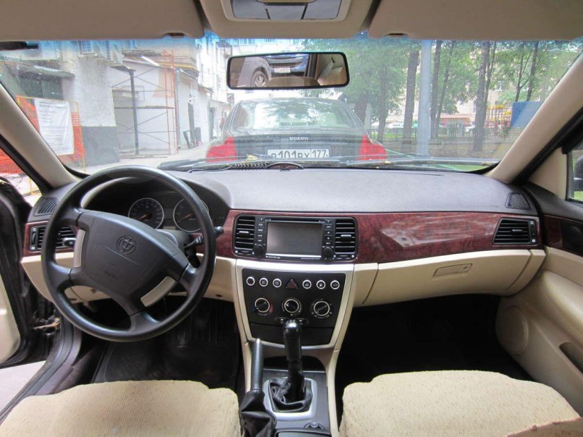 Brilliance m2 салон