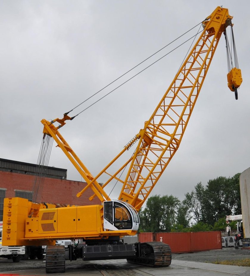 Гусеничный кран ДЭК-1001