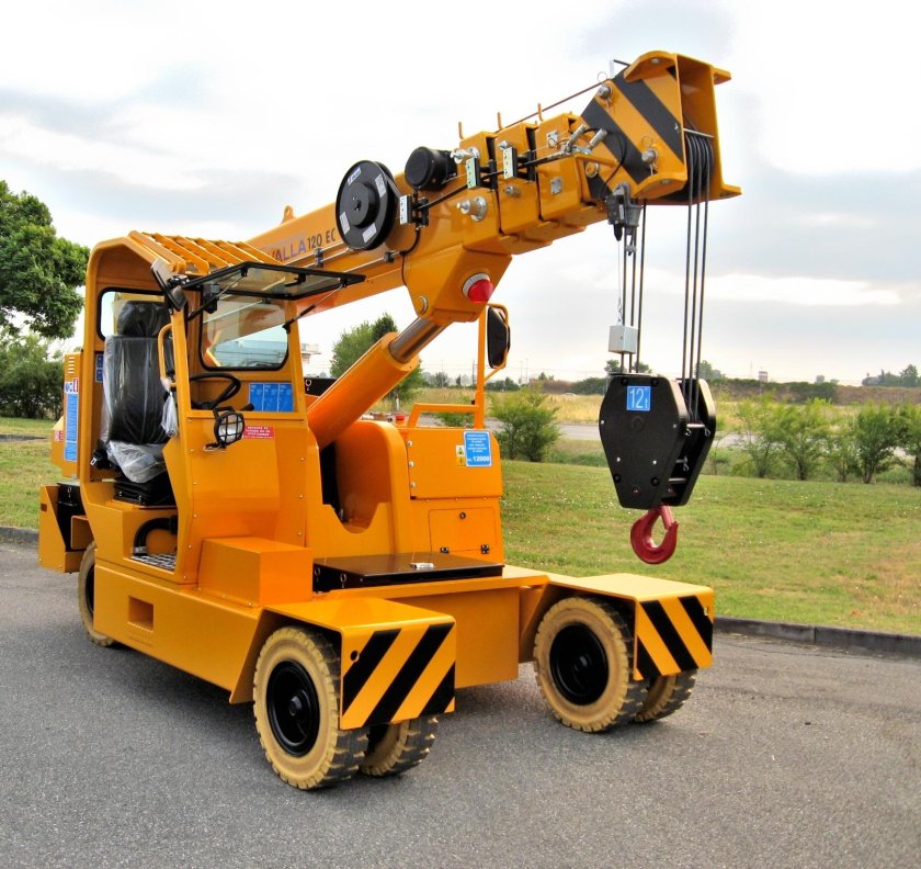 Самоходный промышленный кран Valla 160 se