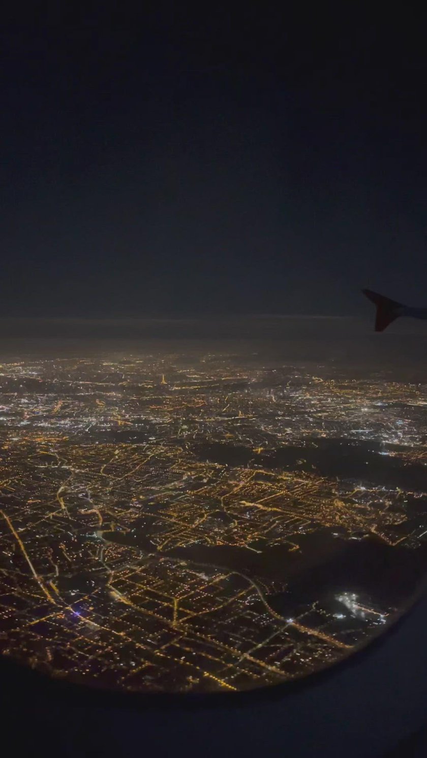 Ночная москва из иллюминатора самолета