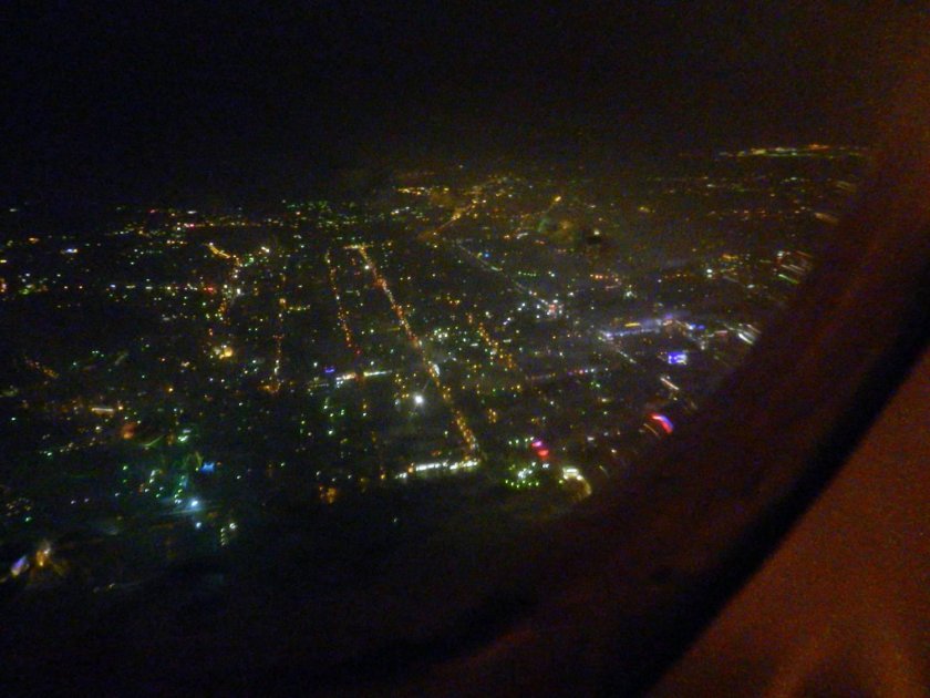 Ночная Москва из иллюминатора самолета