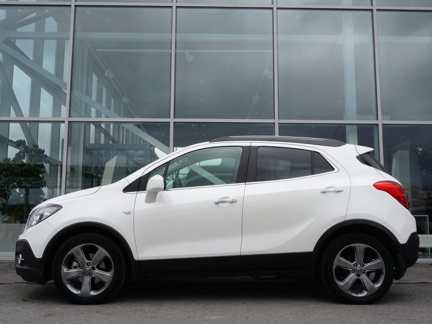 Opel Mokka белый