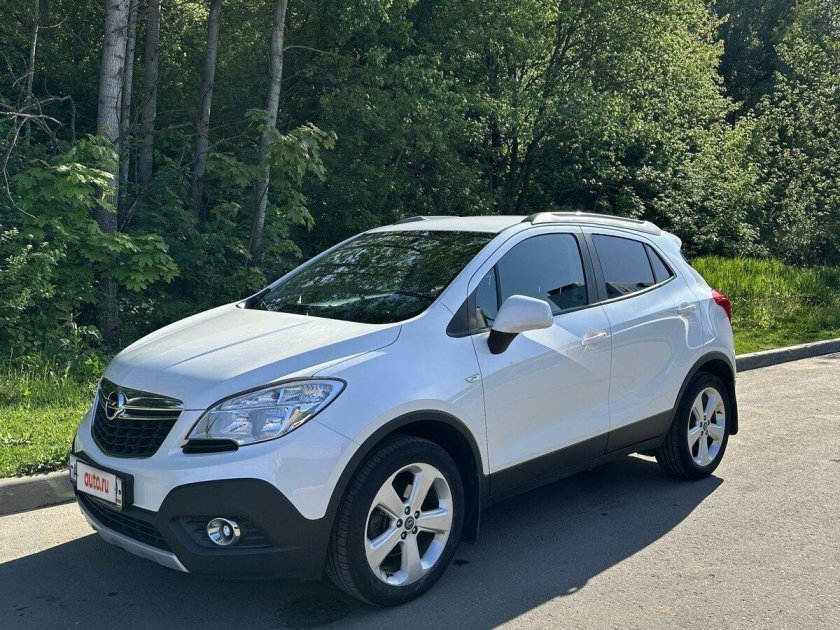 Опель мокка белый