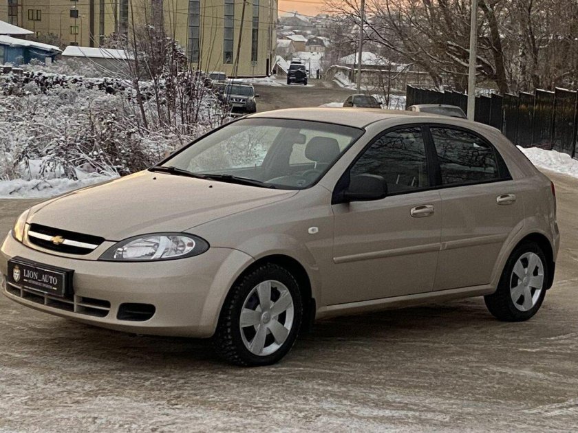 Chevrolet lacetti 2011