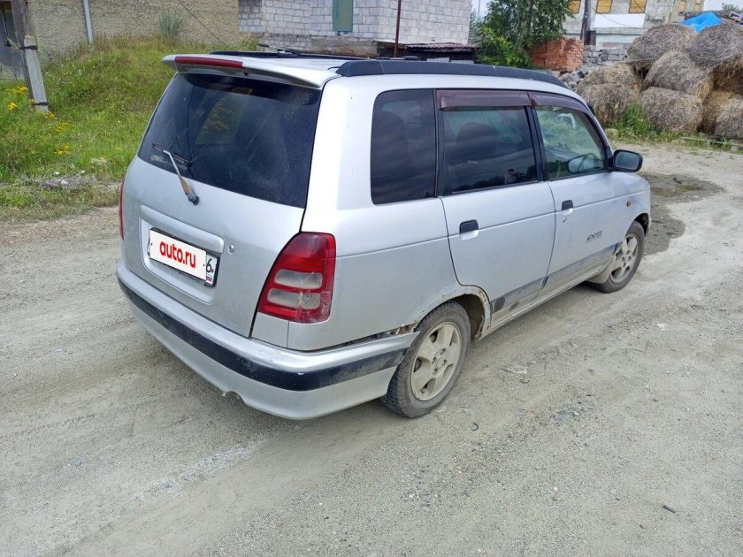 Дайхатсу гранд мув