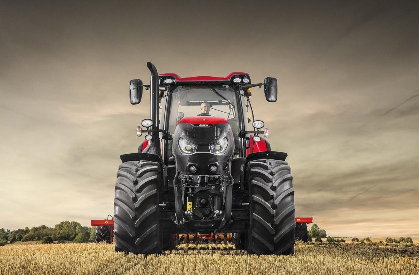 Трактор Case IH