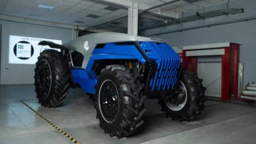 Электрический трактор