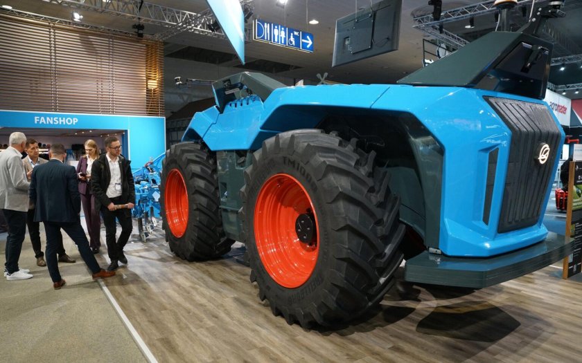 Беспилотный трактор