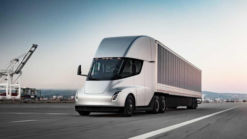 Грузовик Tesla Semi-Truck