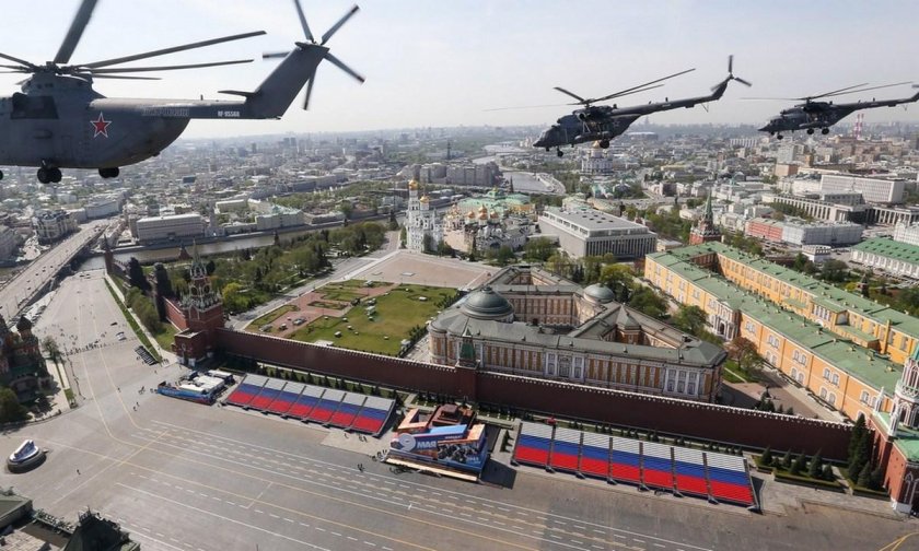 Самолеты на параде