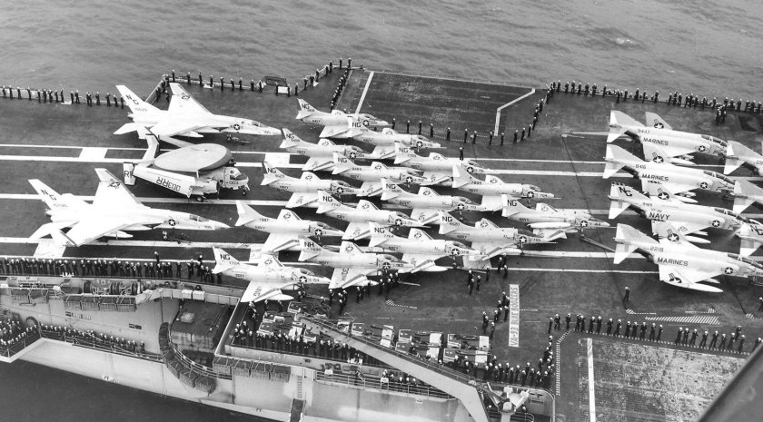 Американский авианосец Энтерпрайз