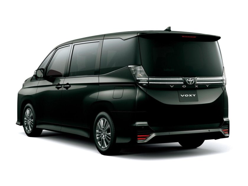 Toyota Voxy 2022