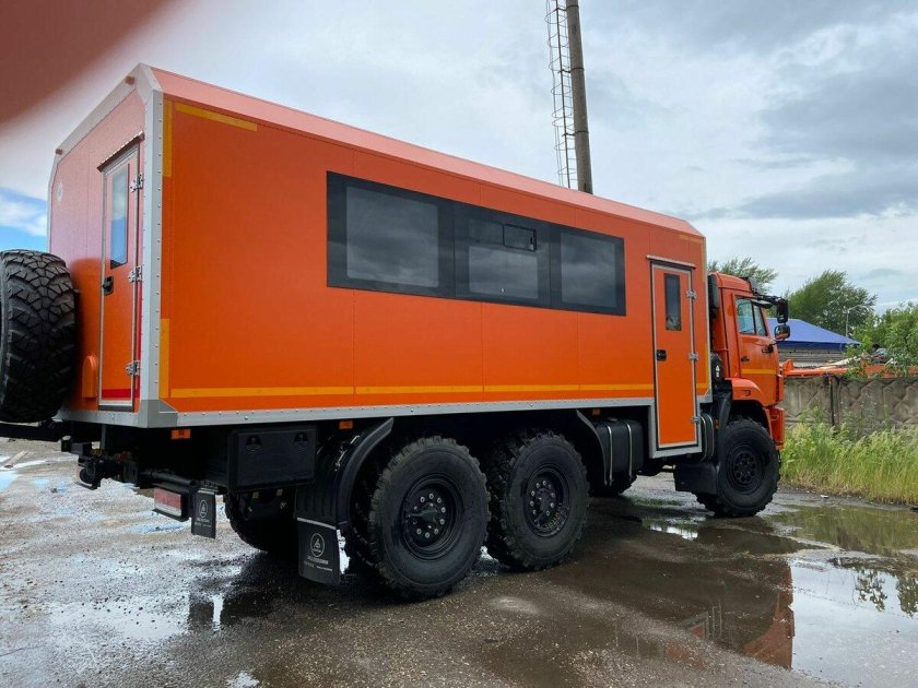 КАМАЗ 43118-50 вахтовый