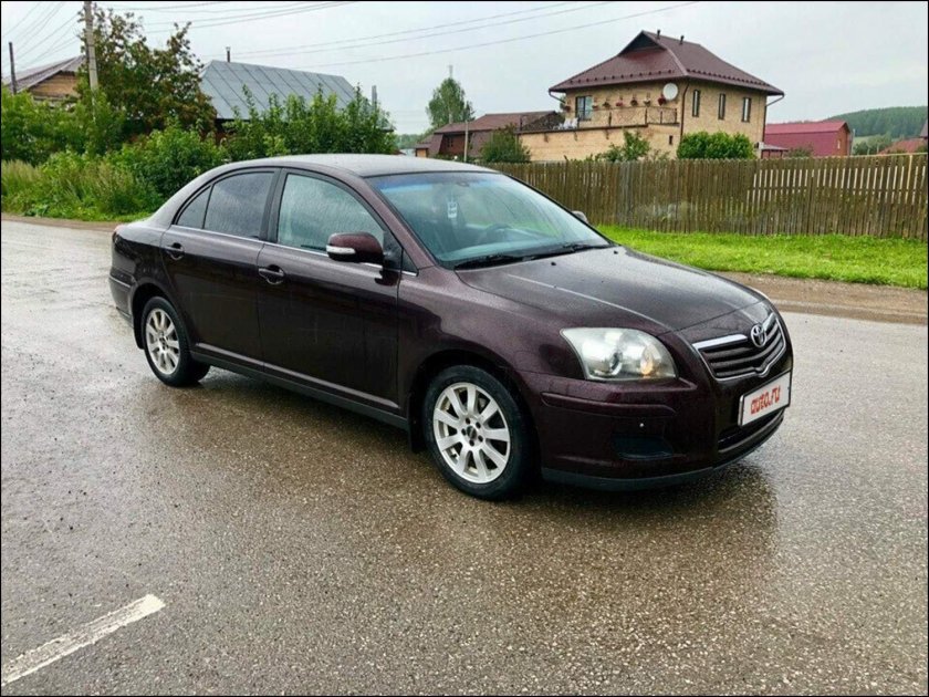 Тойота Авенсис 2007 седан