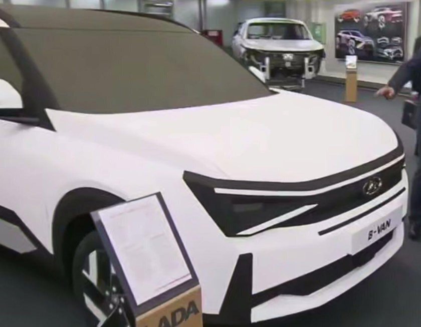 Новый кроссовер лада 2025