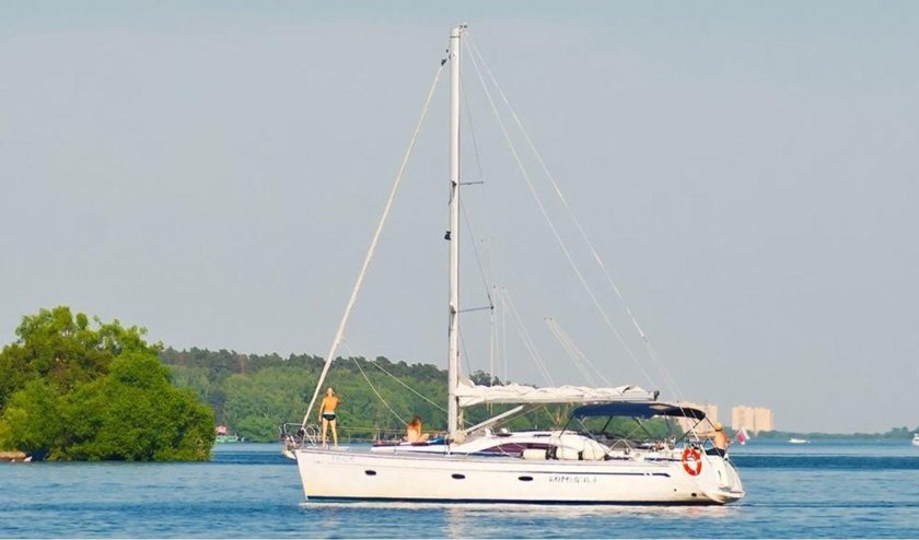 Бавария 44 яхта