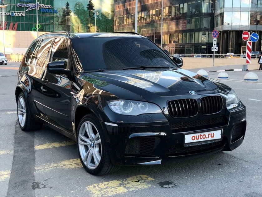 BMW x5 e70 Рестайлинг черный