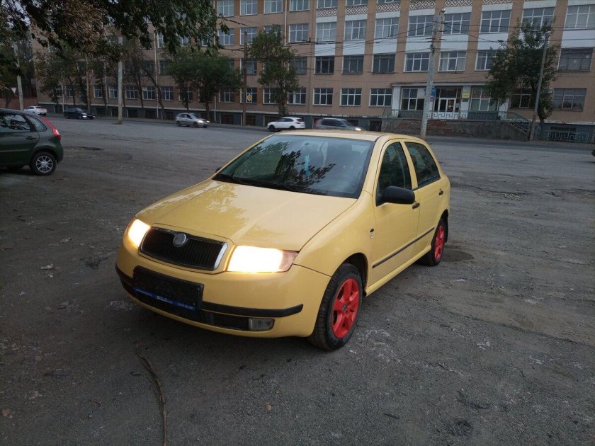 Шкода фабия 1.2 2003