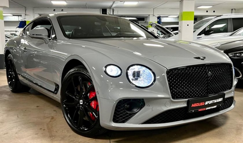 Бентли Континенталь 2022