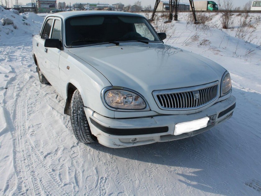ГАЗ 31105 Волга белая
