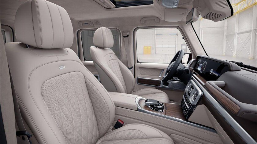 Mercedes g63 AMG белый салон