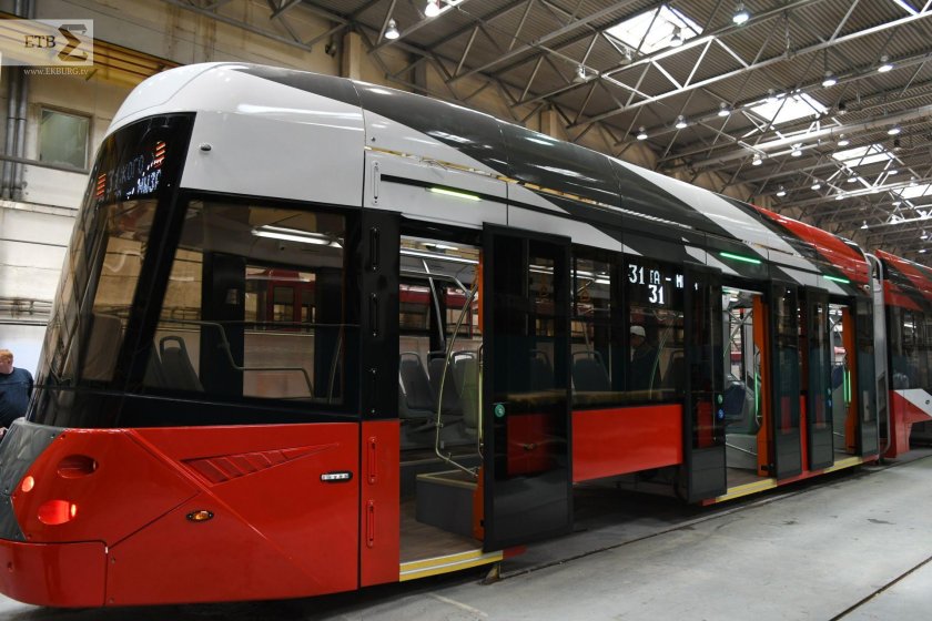 Трамвай Уралтрансмаш в Екатеринбурге