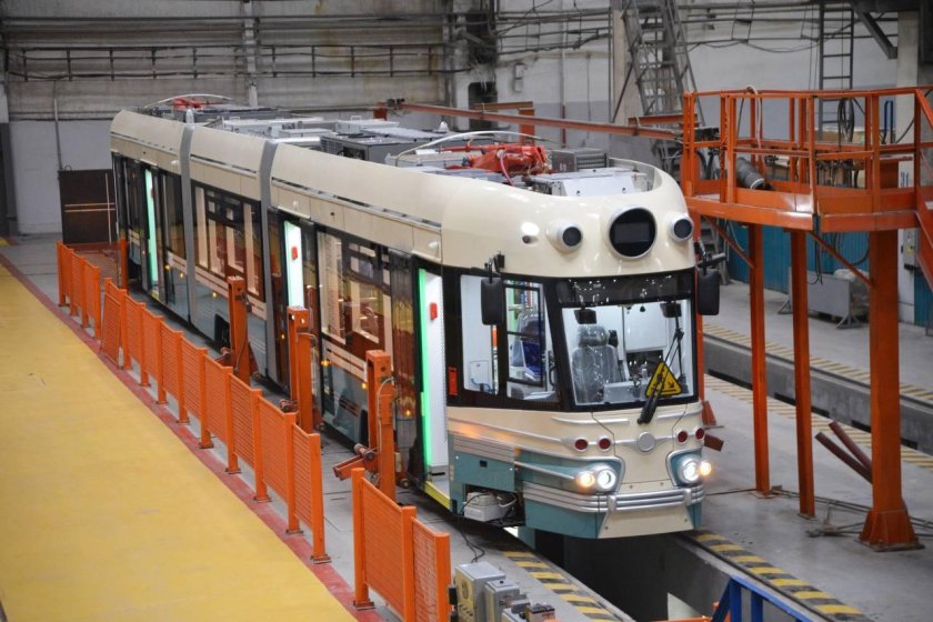 Ретро трамвай Уралтрансмаш для Санкт-Петербурга