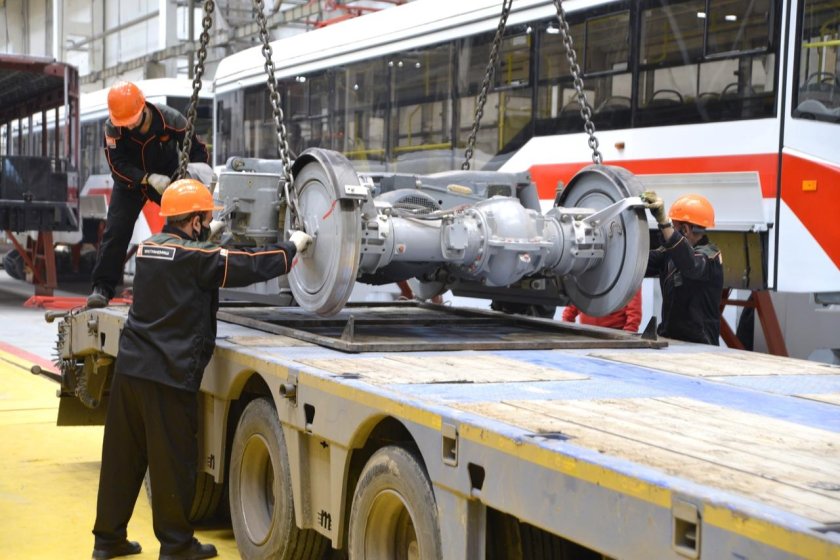 Трамвай УВЗ 71 407