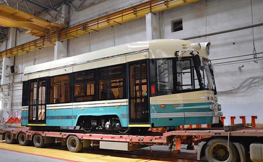 Ретро трамвай Уралтрансмаш для Санкт-Петербурга