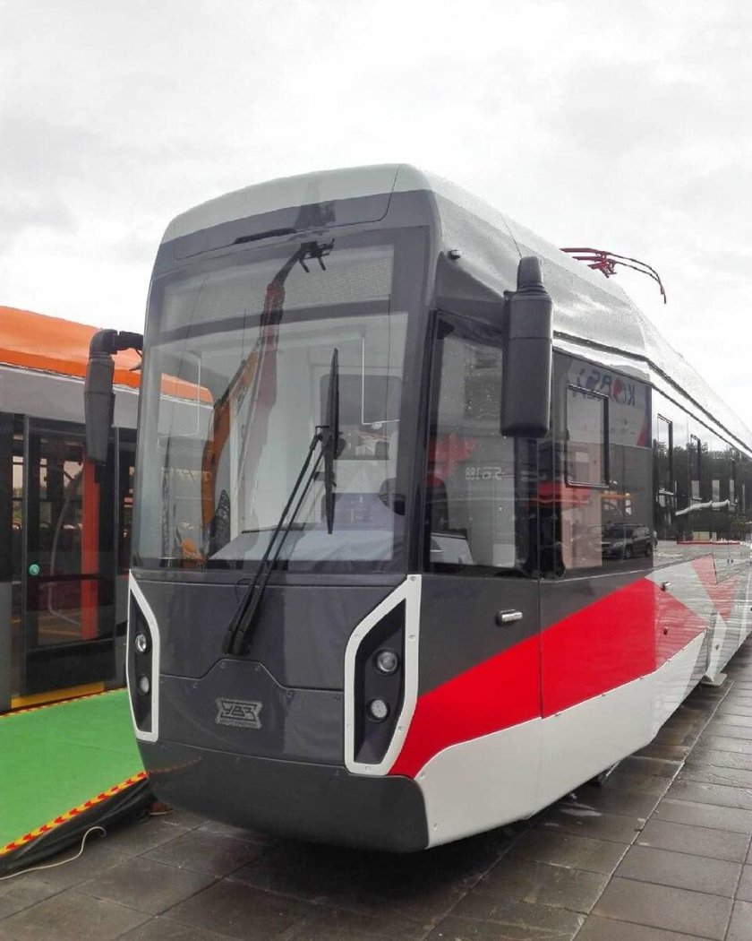 Трамвай Уралтрансмаш 71 412