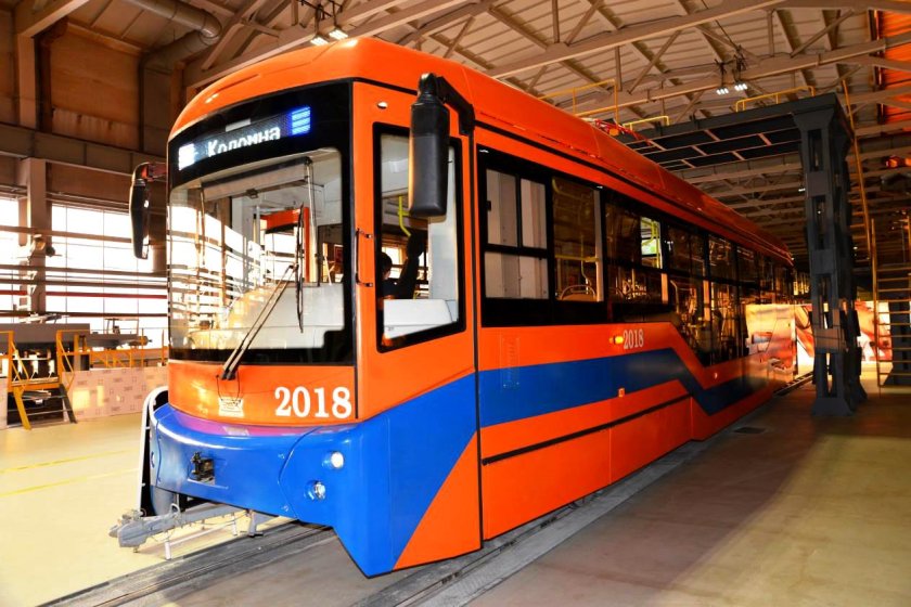 Трамвай УВЗ r1