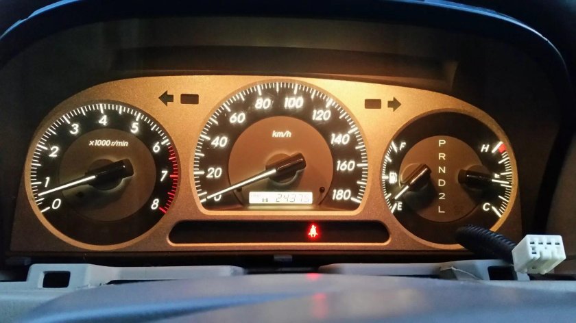 Приборная панель Toyota Crown Majesta s170