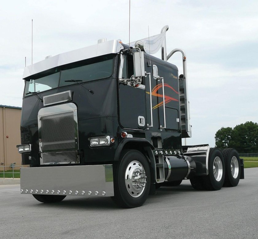Американский грузовик freightliner FLB