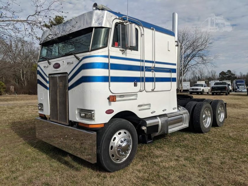 Тягач Петербилт 362