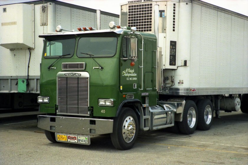 Тягачи freightliner Fla