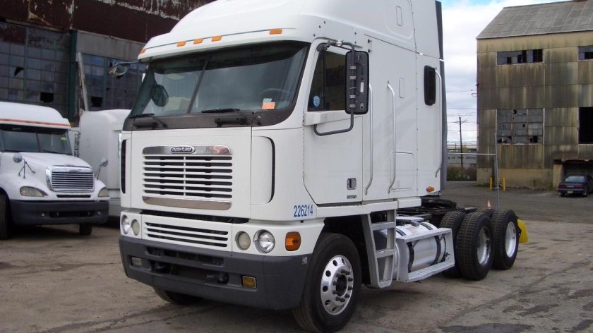 Седельный тягач Фредлайнер Аргус